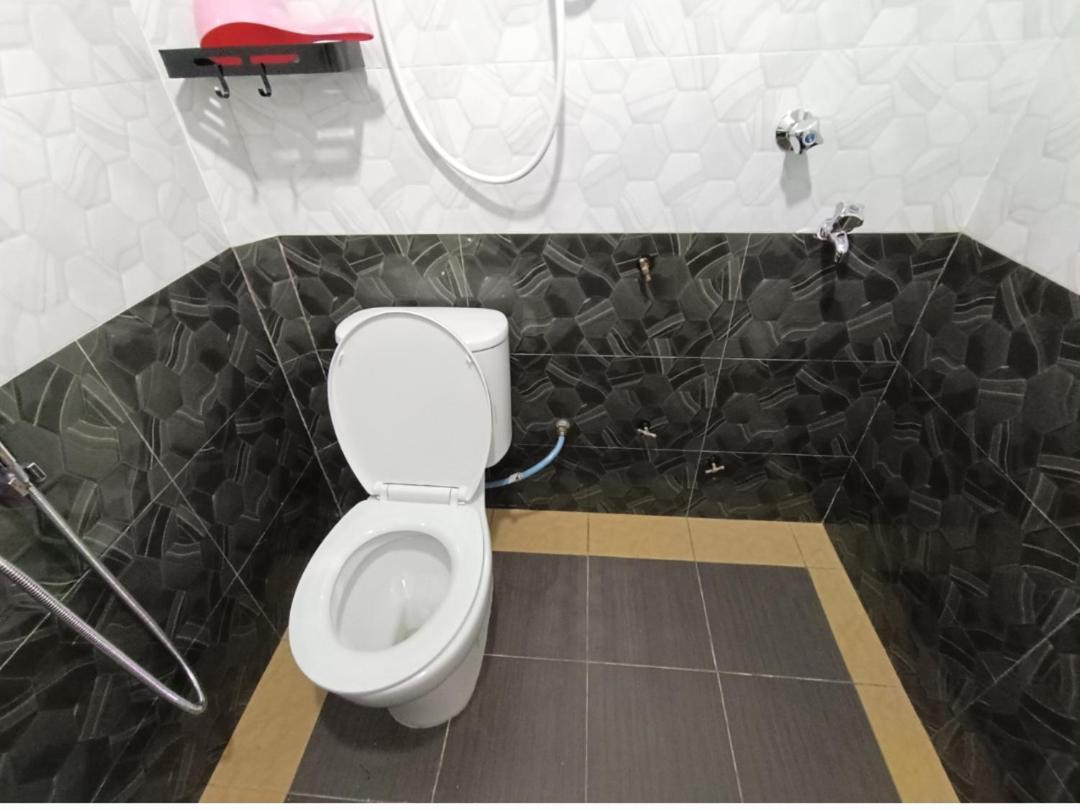 Roomstay Nimaza Bilik 1 Маранґ Екстер'єр фото